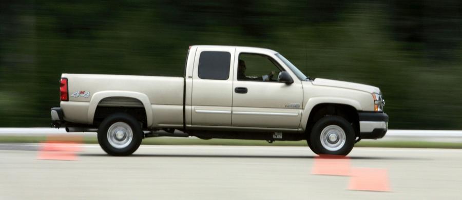  Chevrolet Silverado 2003 года  (фото 54 из 58)
